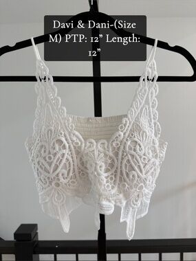 DAVI & DANI White Crochet Lace Cropped Tank